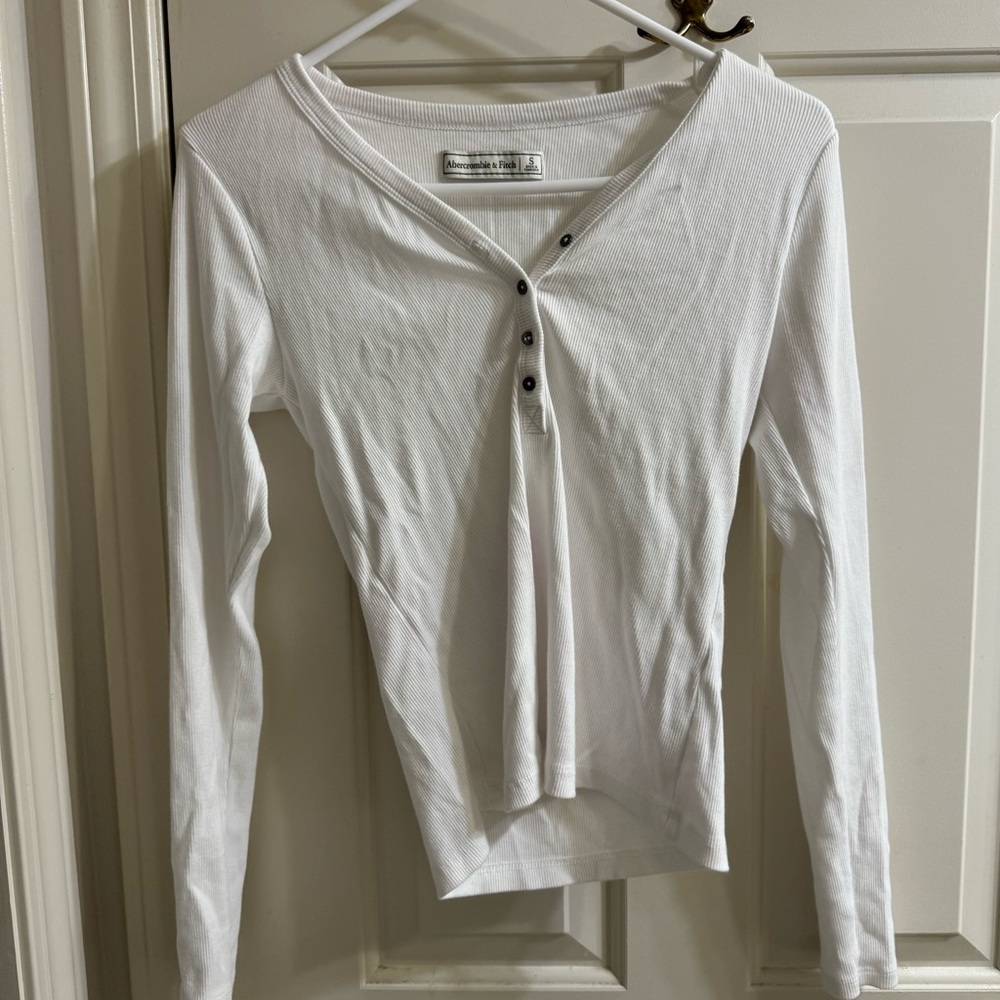 Abercrombie&Fitch Henley Long Sleeve White T-Shirt - Small